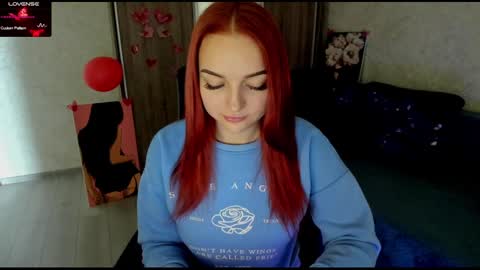 Snapshot of stella__cox chatting on 02.20.25 Stella Cox online show from 02.20.25