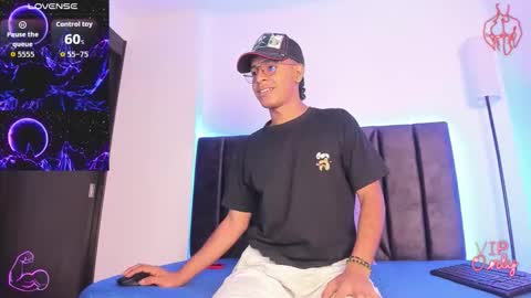 Snapshot of stella_drake chatting on 02.17.26 Drake online show from 02.17.26