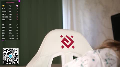 Snapshot of stella_of_steel chatting on 10.26.25 Stella online show from 10.26.25