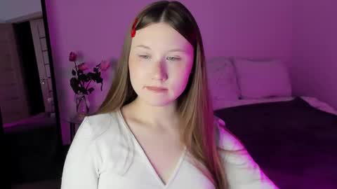 Snapshot of stella_sunny chatting on 01.03.25 stella_sunny online show from 01.03.25