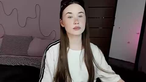 stella_sunny online show from 01.10.26