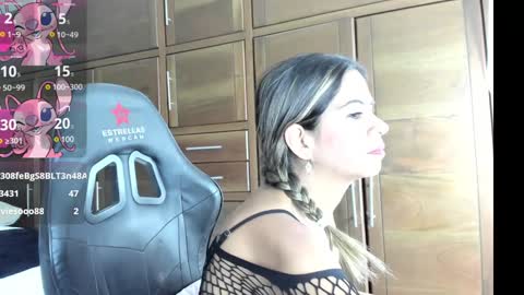 Estella online show from 12.06.24