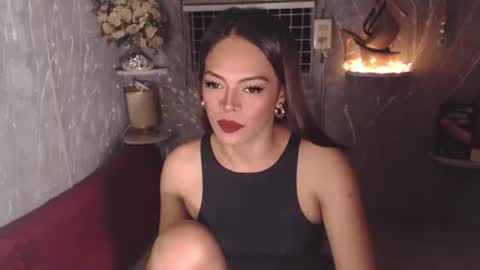 Snapshot of stellabronze chatting on 10.06.25 stella online show from 10.06.25