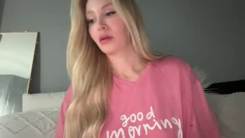 Stella Bella online show from 02.19.25