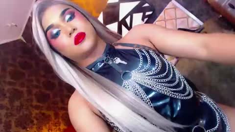 CALL ME STELLA online show from 12.03.24