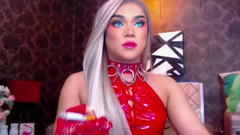 CALL ME STELLA online show from 12.04.24