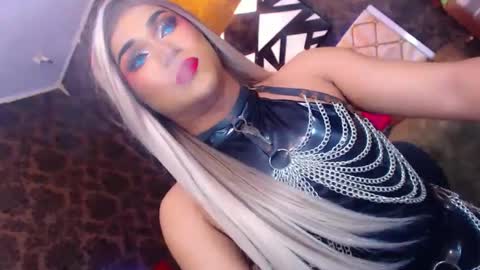 CALL ME STELLA online show from 12.06.24