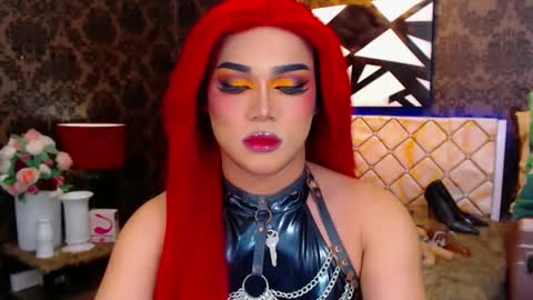 CALL ME STELLA online show from 01.05.25