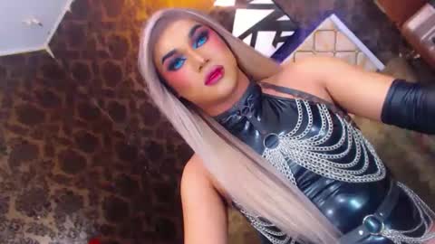 CALL ME STELLA online show from 02.14.25