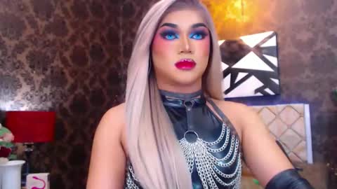 CALL ME STELLA online show from 02.15.25