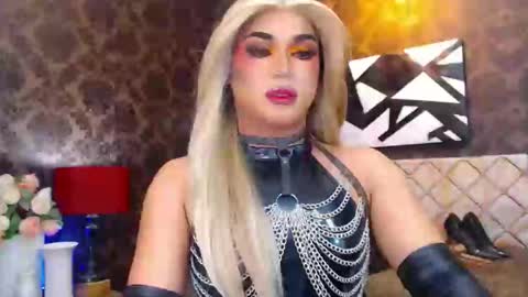 CALL ME STELLA online show from 02.22.25