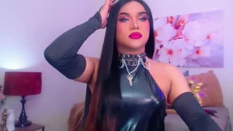 CALL ME STELLA online show from 10.27.25