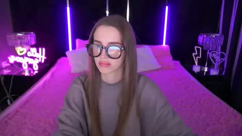 stellahoneywell online show from 10.21.25