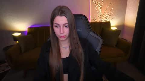 stellahoneywell online show from 11.19.25