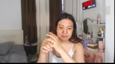 Snapshot of stellahugets chatting on 06.20.26 Stella online show from 06.20.26