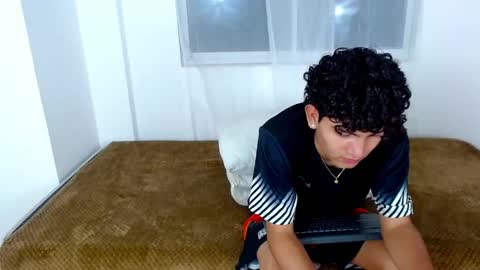 Snapshot of stellar_3 chatting on 09.15.25 stellar_3 online show from 09.15.25