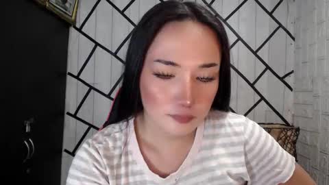 Snapshot of stellaven chatting on 05.19.26 Stellaven online show from 05.19.26