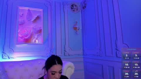 Snapshot of stephania_diamond chatting on 10.22.25 online show from 10.22.25