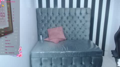 Stephania online show from 01.11.25