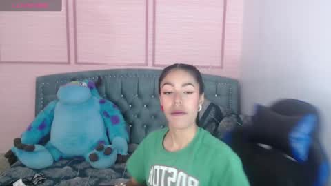 Stephania online show from 02.01.25