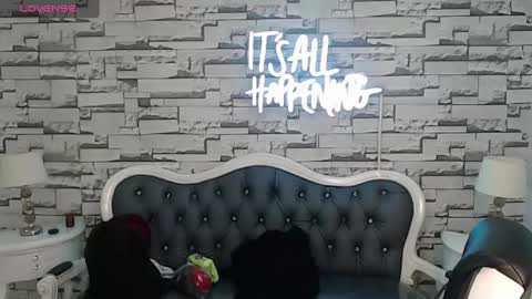 Stephania online show from 02.11.25