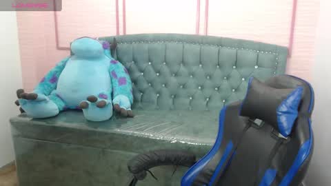 Stephania online show from 02.13.25