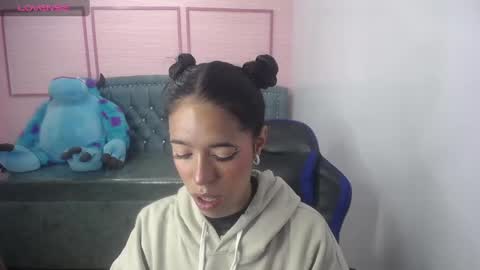 Stephania online show from 03.01.25