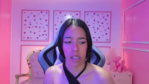 Stephania online show from 09.11.25