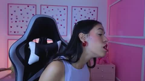 Stephania online show from 09.24.25