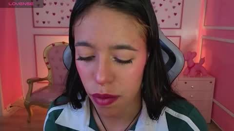 Stephania online show from 10.09.25