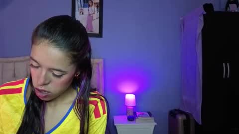 Stephania online show from 03.26.26