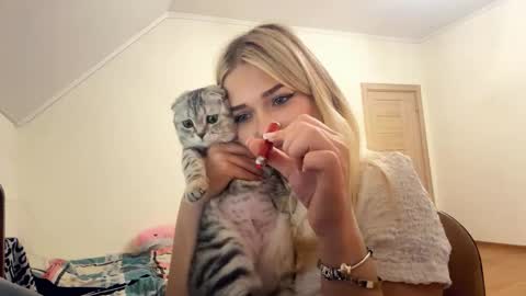 Snapshot of stephaniemalveaux chatting on 02.28.26 Steph online show from 02.28.26