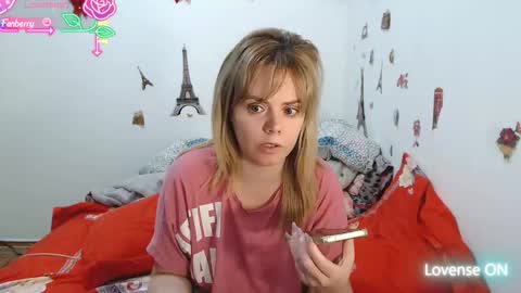 Stephanie   online show from 12.04.25