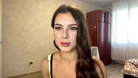 Stephani online show from 05.21.26