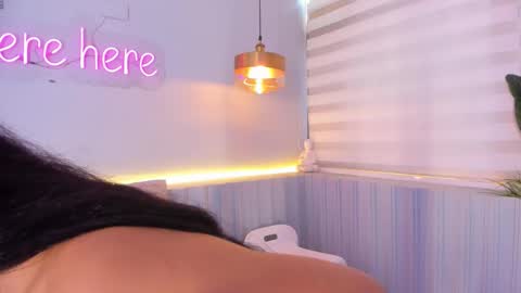 Stephany  online show from 11.17.25