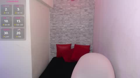 Snapshot of stephany_rodriguez_ chatting on 10.20.25 stephany_rodriguez_ online show from 10.20.25