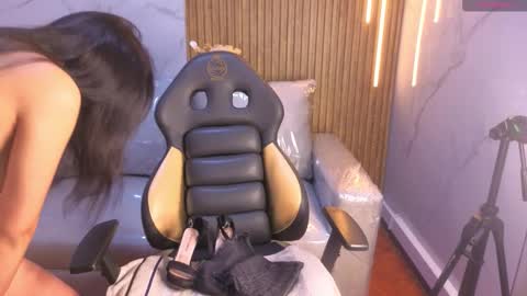 Snapshot of stephany_rodriguez_ chatting on 11.28.25 stephany_rodriguez_ online show from 11.28.25