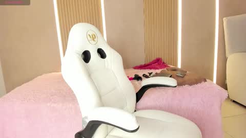 Stephany online show from 03.16.26