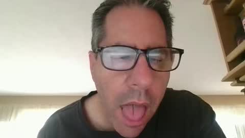 Snapshot of stephenhal9 chatting on 10.23.25 stephenhal9 online show from 10.23.25