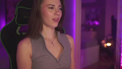 stephie0404 online show from 12.22.24