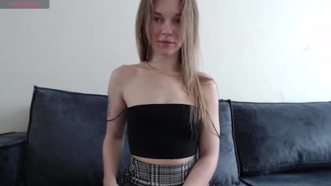 Snapshot of stephie_mrr chatting on 03.12.26 Steph online show from 03.12.26