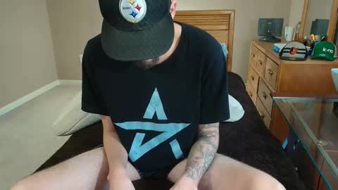 Snapshot of stephonstallion chatting on 11.11.25 Stephon Stallion online show from 11.11.25