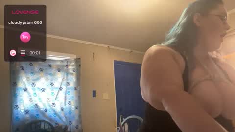 Snapshot of stephsexpress chatting on 11.16.25 stephsexpress online show from 11.16.25