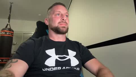 Snapshot of steve897819 chatting on 09.10.25 steve897819 online show from 09.10.25