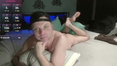Snapshot of steveandhisdick chatting on 02.14.25 Im Yours online show from 02.14.25