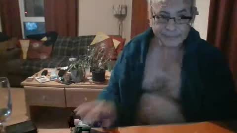 stevejm3740 online show from 12.31.24