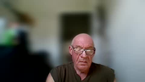 Snapshot of stevejons47 chatting on 10.01.25 stevejons47 online show from 10.01.25