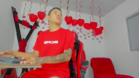 Snapshot of steven19_latinboy chatting on 02.16.26 Steven online show from 02.16.26