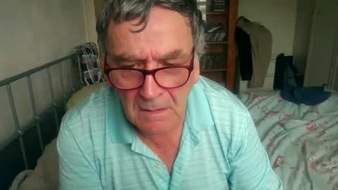 Snapshot of stevencharles54 chatting on 11.07.25 slave for computer control online show from 11.07.25