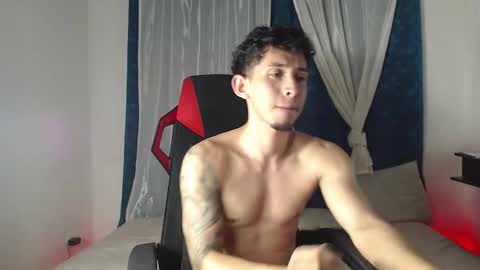 Snapshot of stevensex501 chatting on 10.05.25 steven online show from 10.05.25